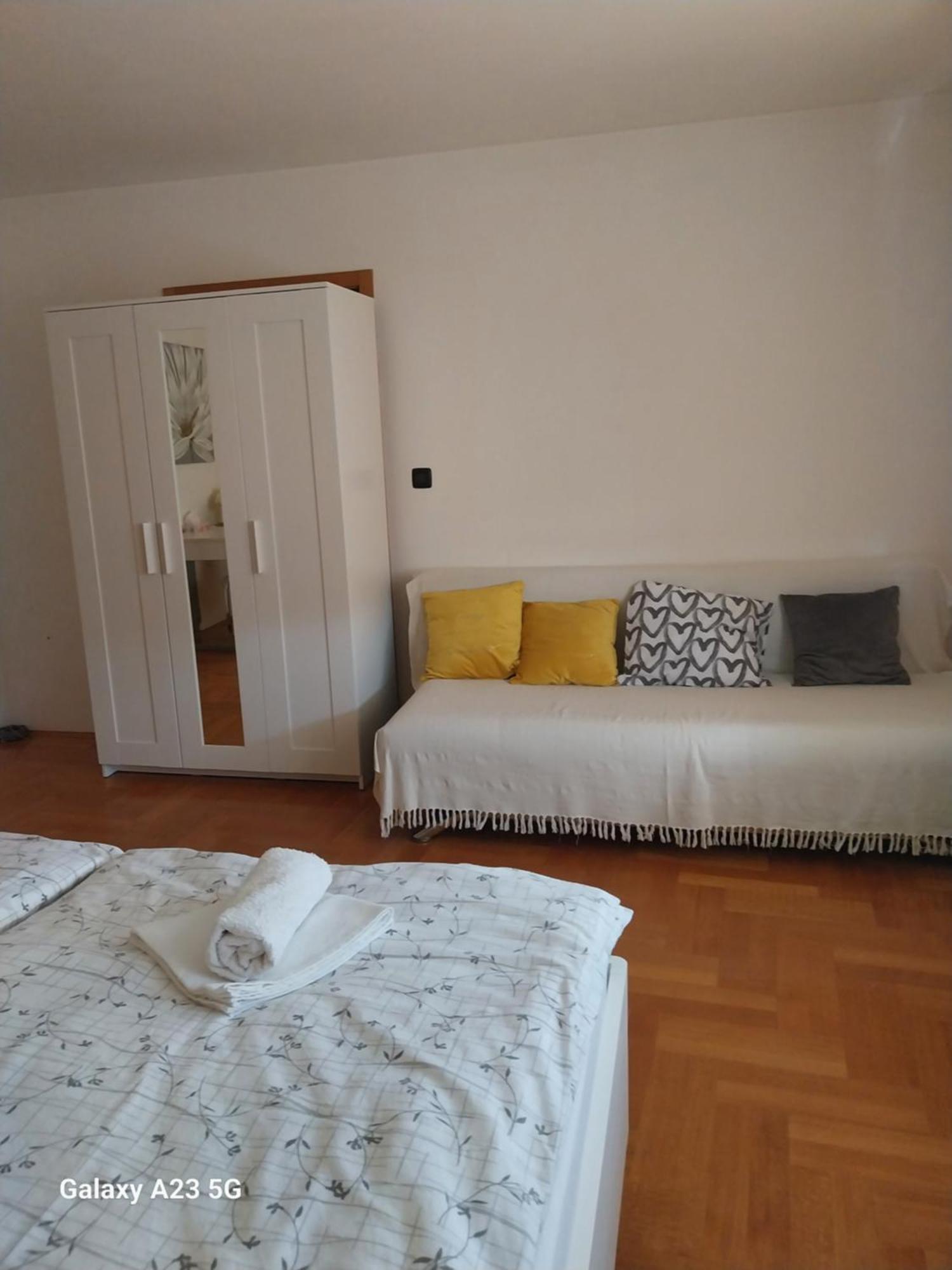 Apartman Bloom 오시예크 외부 사진